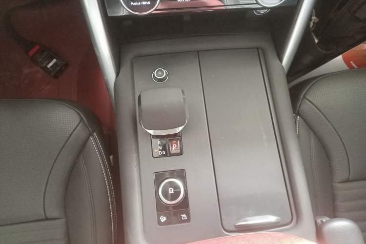 Used Land Rover Discovery 2024 360 PS S