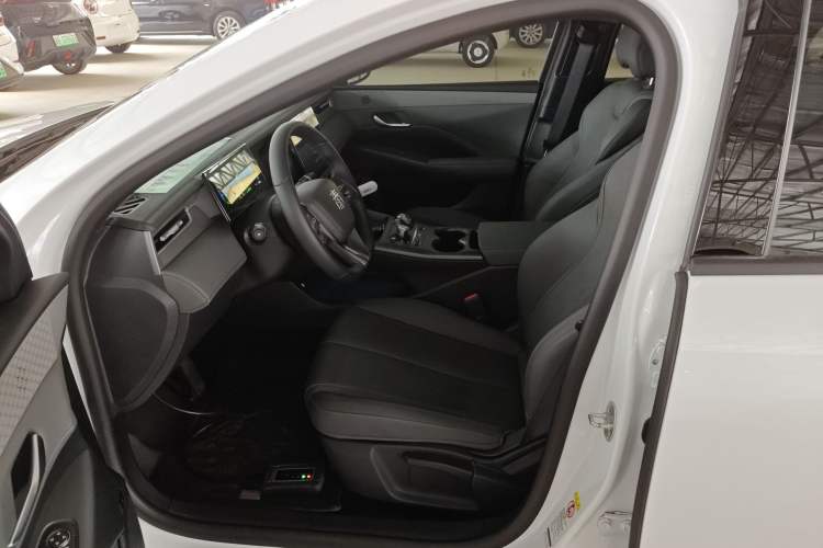 Used BYD Qin PLUS 2025 DM-i Smart Drive 55KM Leading Model
