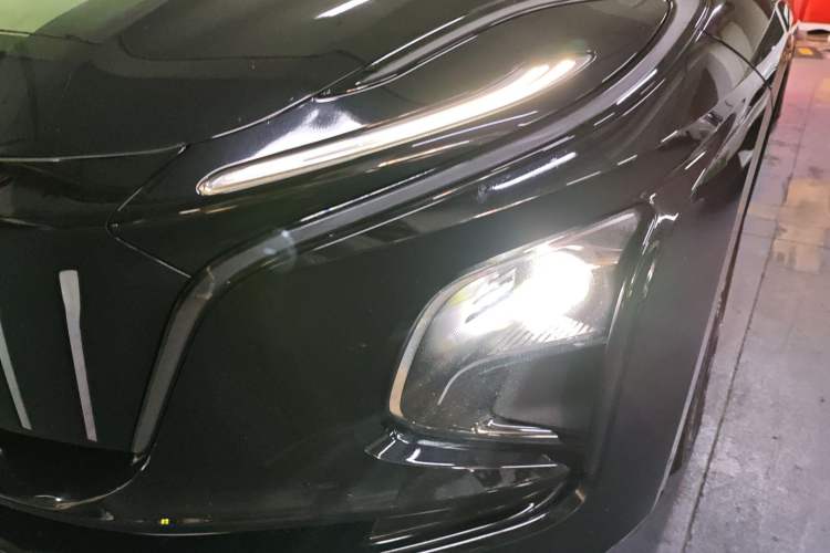 Used Hongqi E-QM5 2023 Base Travel Edition