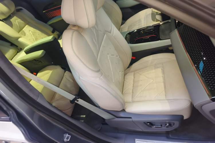Used Zeekr 009 2024 7-Seater Aisle Version 108 kWh