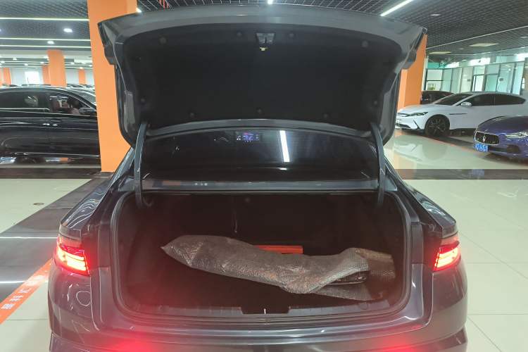 Used Geely Auto Preface 2021 2.0TD Luxury+ Version Trunk