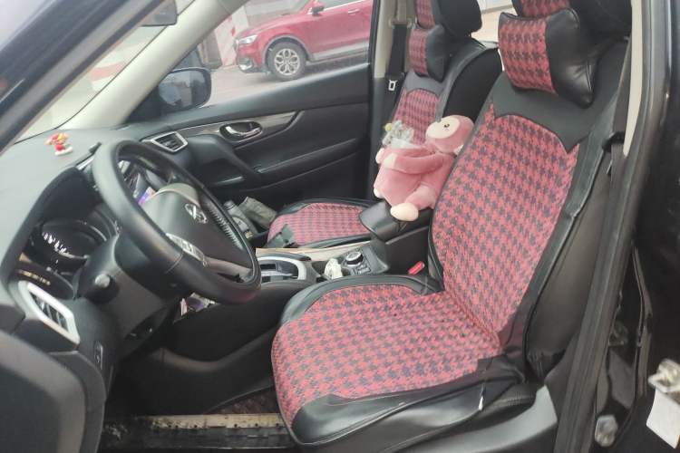 Used Nissan X-Trail 2014 2.5L CVT Luxury Edition 4WD Left Front Seat