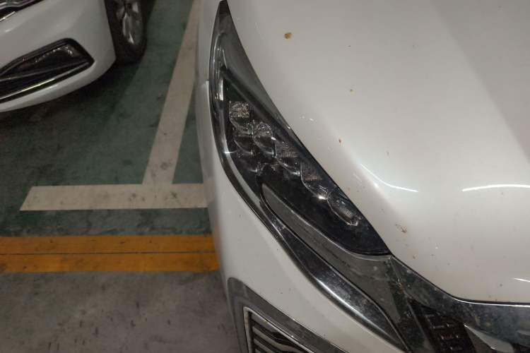 Used Buick GL8 2021 ES Landtrek 653T Comfort Edition