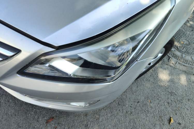 Used Hyundai Verna (older generation) 2014 1.4L Manual Smart GLS Trim