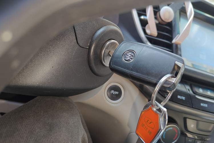 Used Buick GT 2015 15N Automatic Elite Version
