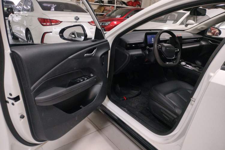 Used Wuling E5 2024 410 km Standard Version
