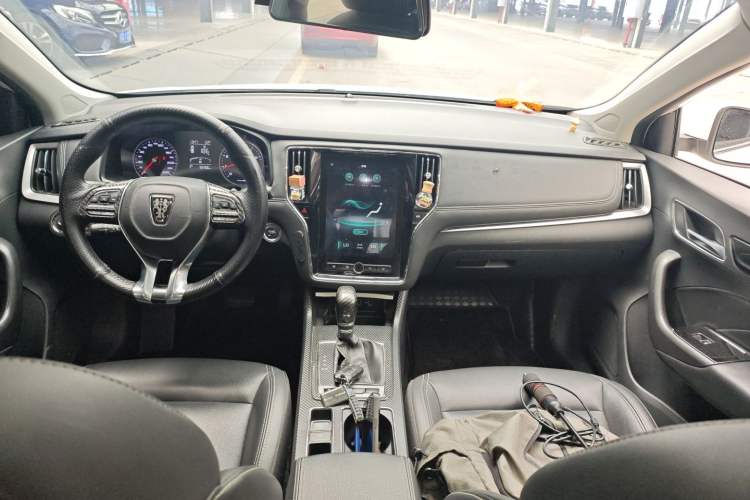 Used Roewe i6 2018 20T Automatic Internet Smart Edition Center Console