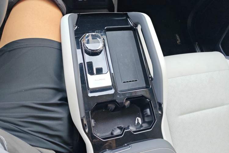 Used iCAR 03 2024 472km Four-Wheel Drive Long-Range Version