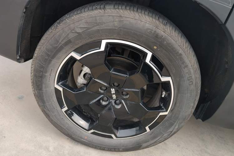 Used BAIC Off-Road BJ30 2024 1.5T Magic Electric Drive Advanced Version Exterior 5