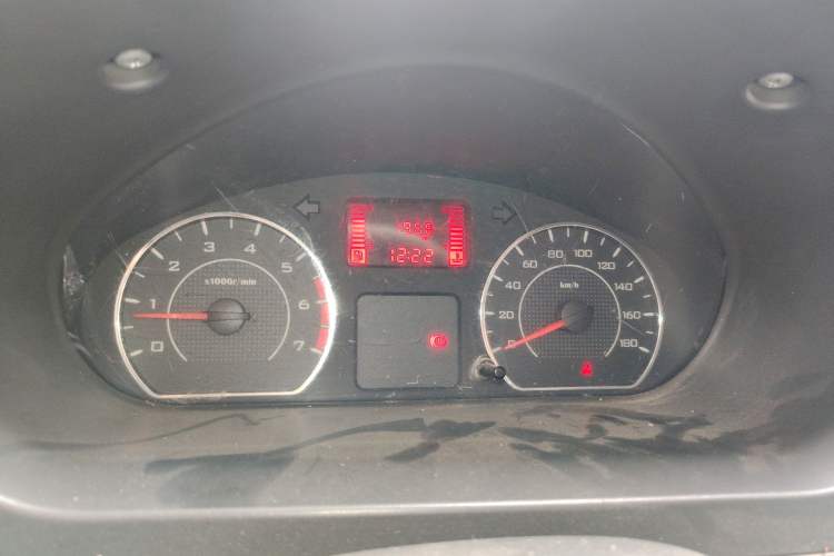 Used Wuling Rongguang V 2015 1.5L Practical Version Instrument Cluster