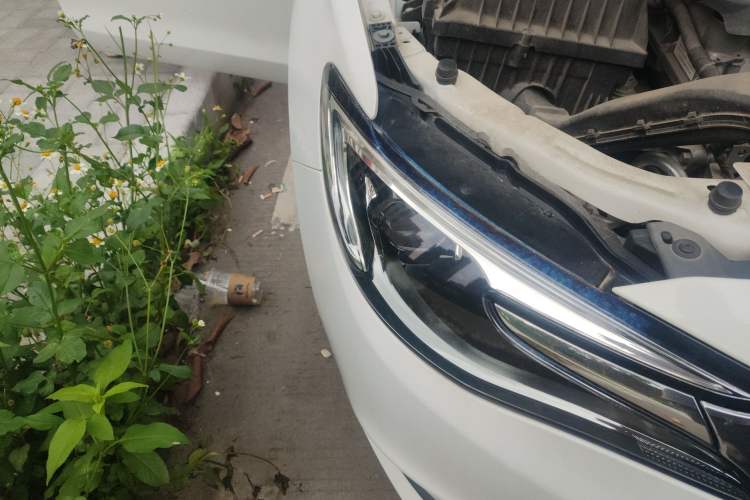 Used Buick GT 2021 Revised Version Flagship 1.5L Automatic Elite Edition Right Front Headlight