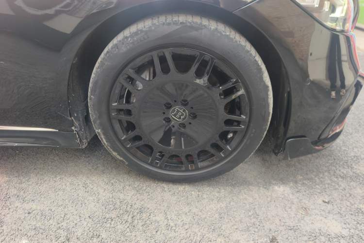 Used Mercedes-Benz S-Class 2022 S 400 L Business Model Right Front Wheel Hub