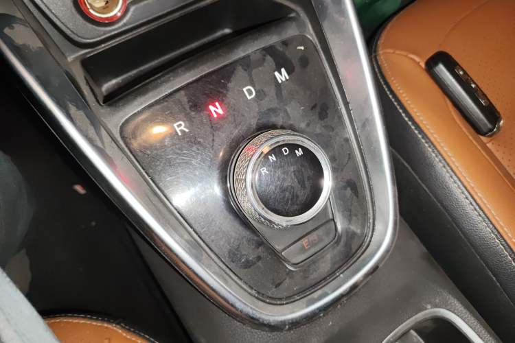 Used Baojun 510 2017 1.5L Automatic Luxury Model Gear Lever