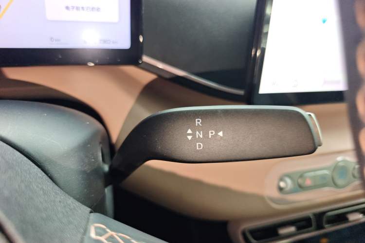 Used BYD Seagull 2025 Smart Drive Version 305 km Freedom Edition Gear Lever