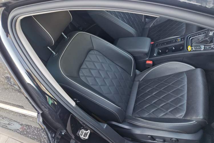 Used Volkswagen Magotan GTE Plug-in Hybrid 2022 GTE Luxury Model
