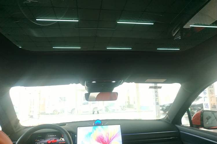 Used Hima AITO M5 2025 Extended-Range Ultra All-Wheel-Drive Version
