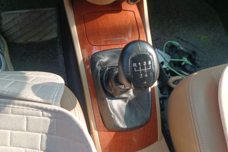 Used Buick Excelle 2011 1.6 LE-MT
