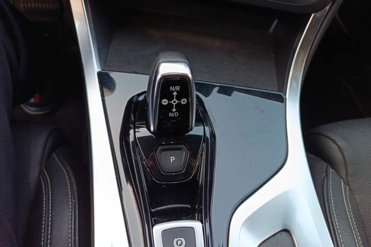 Used Lynk & Co 01 2019 2.0T Two-Wheel-Drive Pro Version China V Standard
