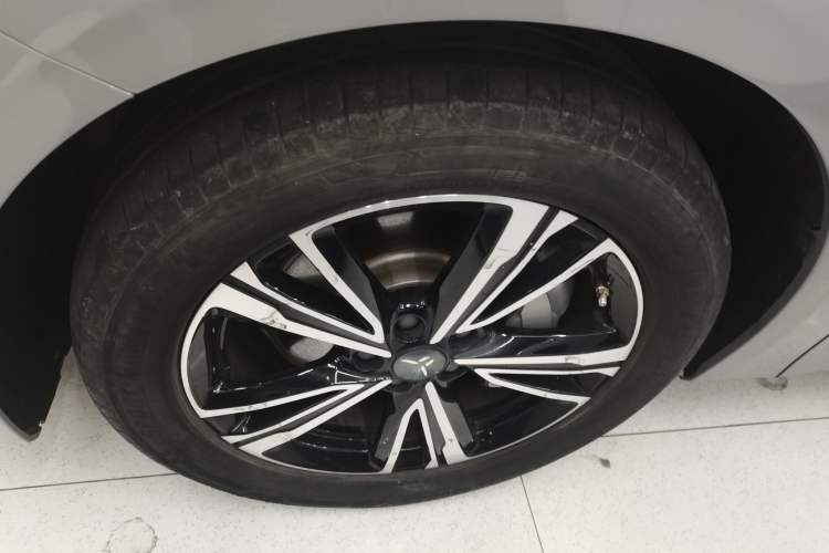 Used Hongqi EH7 2024 820 Pro Left Front Wheel Hub