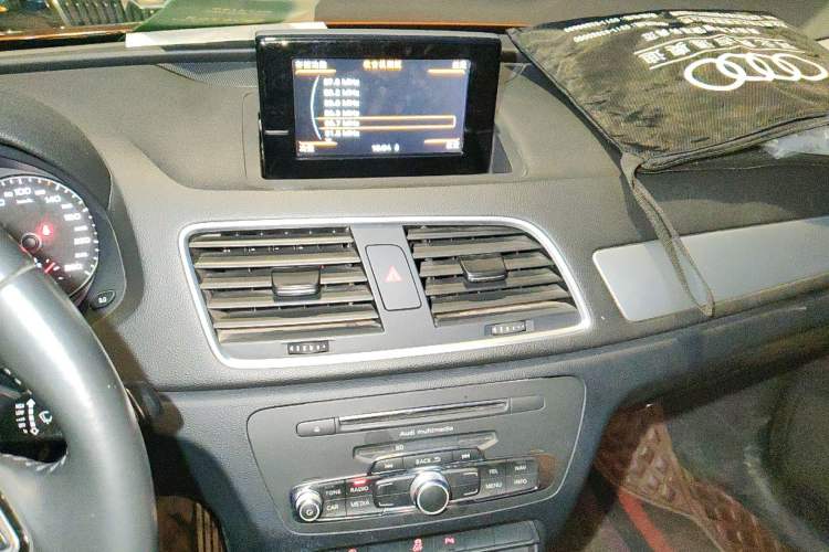 Used Audi Q3 2018 30th Anniversary Edition 35 TFSI Fashion Model
