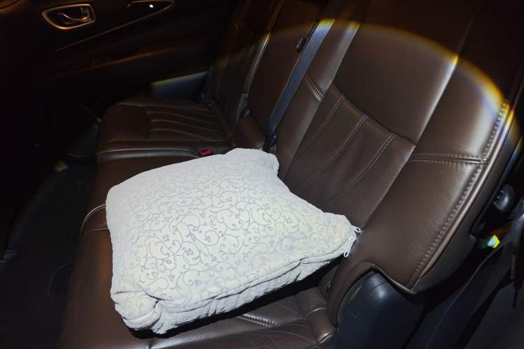 Used Infiniti QX60 2014 2.5 S/C Hybrid Two-Wheel Drive Excellence Edition
