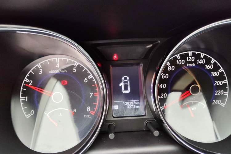 Used Venucia T70 2016 2.0L Manual RuiXiang Edition
