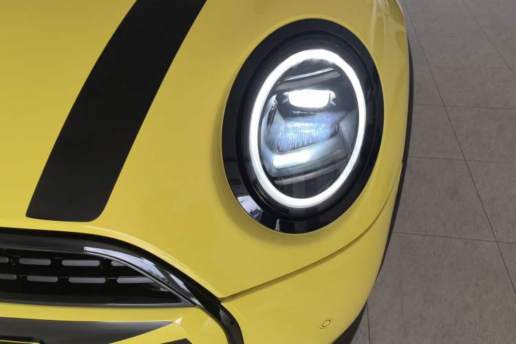 Used MINI MINI 2025 1.5T COOPER Classic Edition Five-Door Version