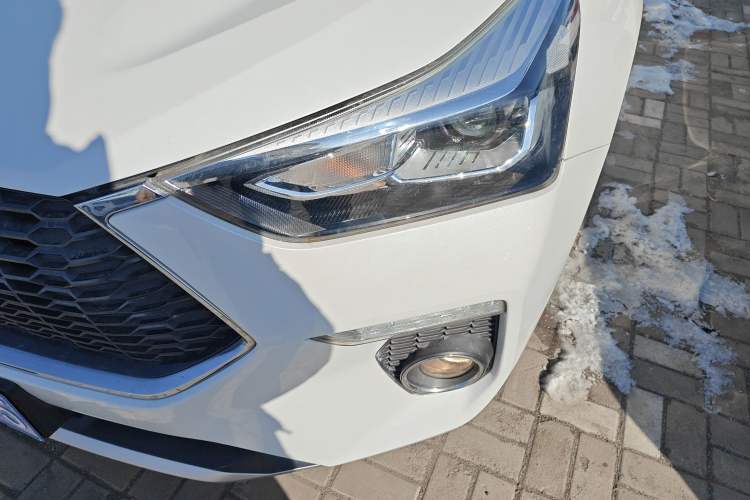 Used Haval H6 Coupe 2018 Red-Label 1.5T Automatic Two-Wheel Drive Luxury Model
