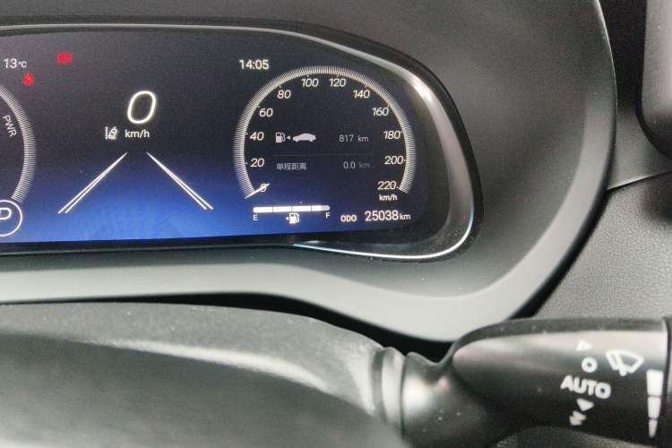 Used Toyota Venza 2023 2.5L Smart Electric Hybrid Dual-Drive Prestige Version Odometer Close Up