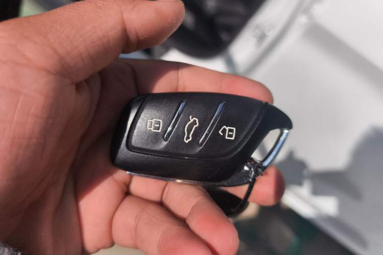 Used MG 5 2022 300TGI DCT Chao Yue Luxury Edition