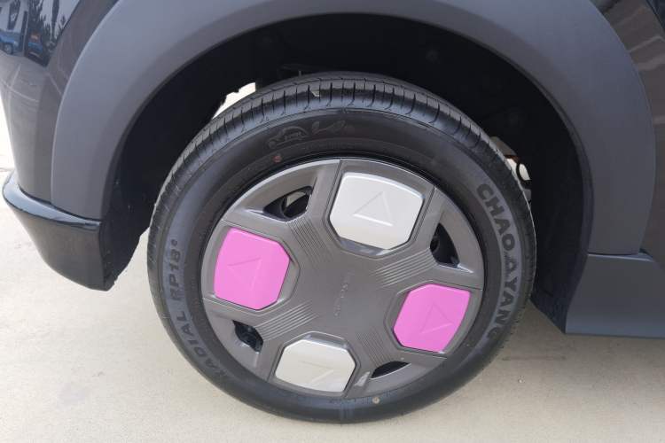 Used Geely Galaxy Panda 2025 210km Panda Kart Exterior 5