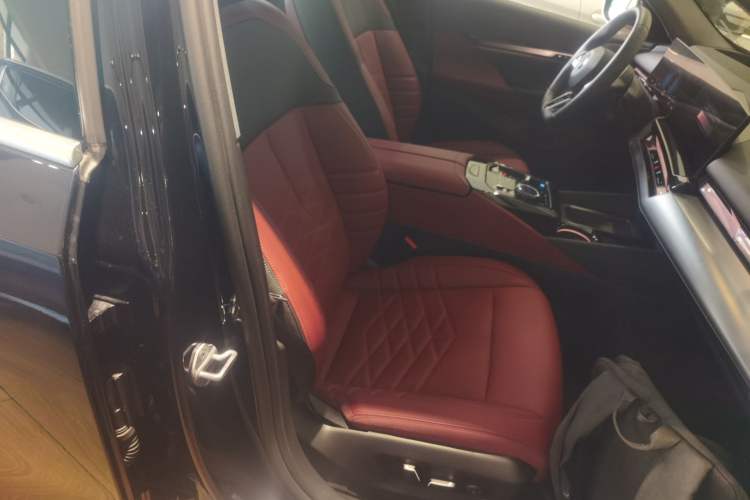 Used BMW i5 2025 eDrive 40L M Sport Package
