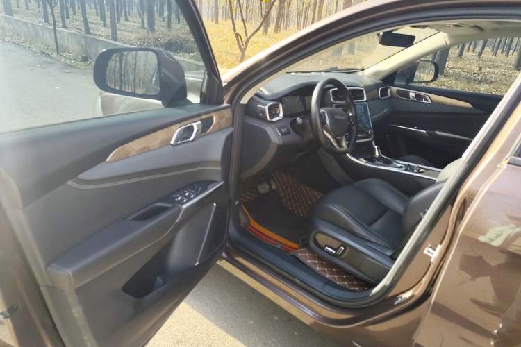 Used Lynk & Co 01 2018 2.0T Two-Wheel-Drive + Version
