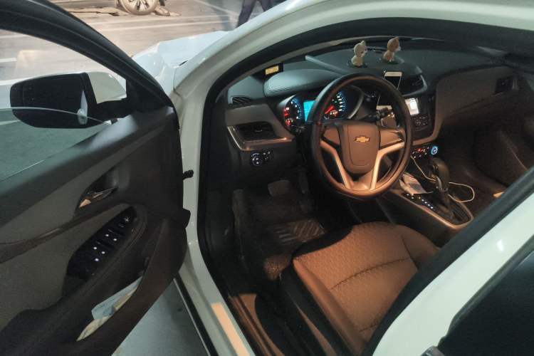 Used Chevrolet Malibu 2016 1.6T Automatic Comfort Edition Driver Seat