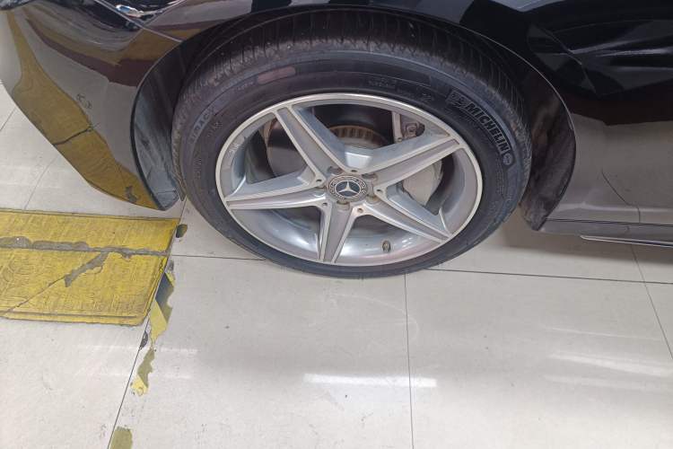 Used Mercedes-Benz E-Class 2019 Restyled E 300 L Sporty and Stylish Edition