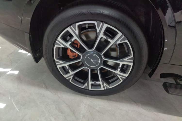 Used Lynk & Co 900 2025 1.5T Ultra Exterior 5