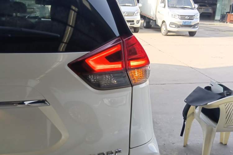 Used Nissan X-Trail 2021 2.0L CVT 2WD XL ITS Comfort Commemorative Edition Right Rear Taillight