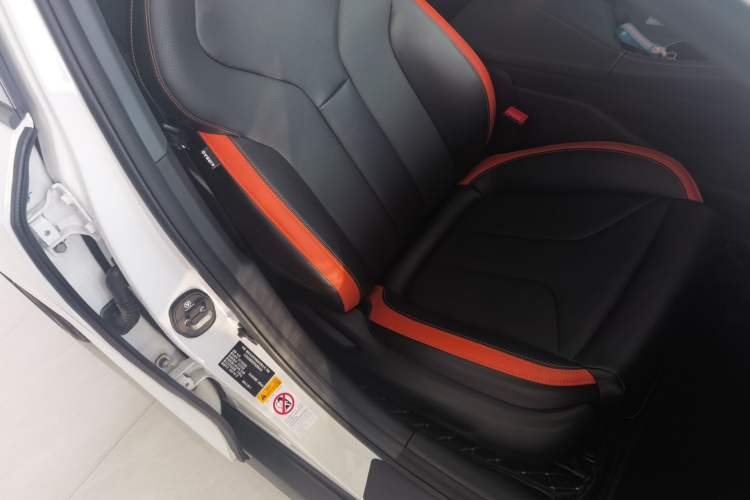 Used CHANGAN UNI-V 2023 1.5T Premium Model
