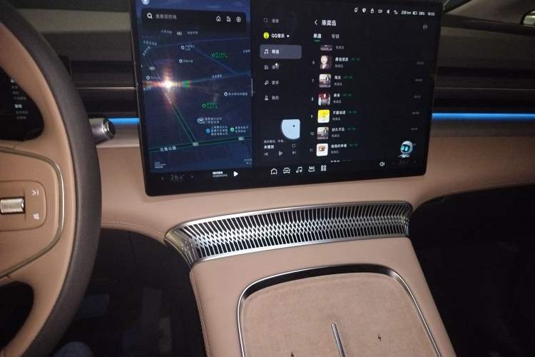 Used XPeng X9 2025 740 Ultra-Long Range Max
