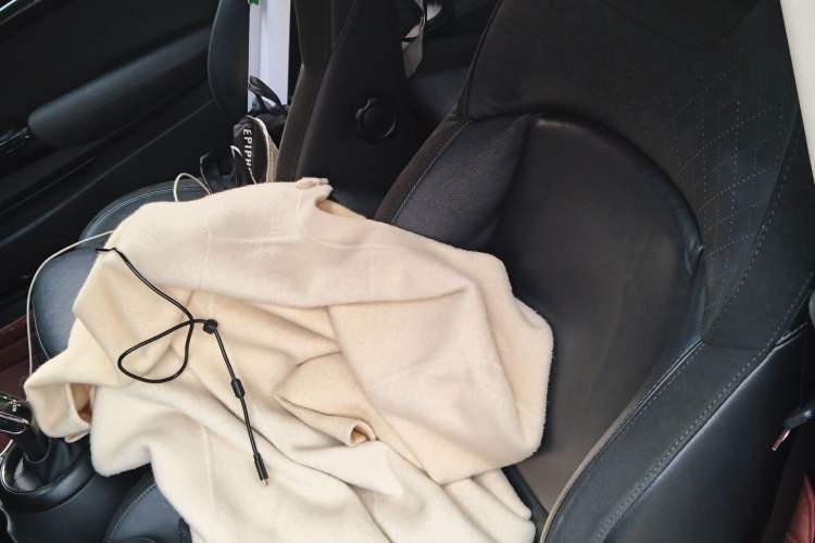 Used MINI 2018 1.5T COOPER Artist