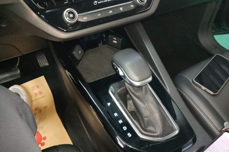 Used Ford Escort 2021 1.5L Automatic Diamond Edition Gear Lever