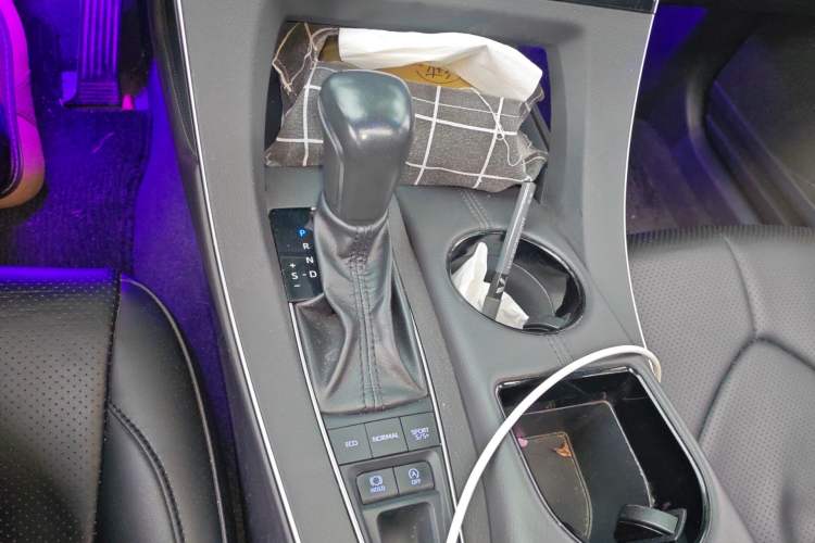 Used Toyota Avalon 2019 2.5L Ambition Version China VI Standard
