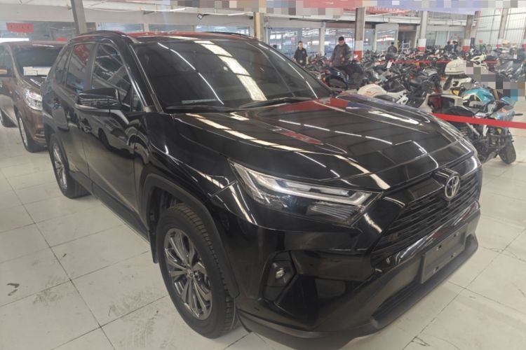 Used Toyota RAV4 2023 2.0L CVT Two-Wheel Drive Fashion Plus Edition Front Right 45 Deg