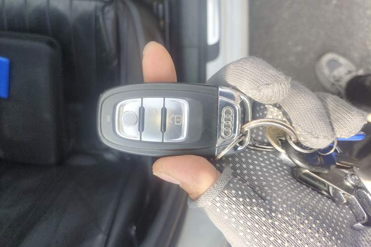 Used Audi A4L 2016 35 TFSI Automatic Standard Model
