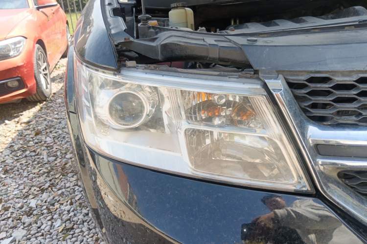 Used Dodge Journey 2013 2.4L Two-Wheel Drive Luxury Version