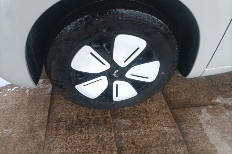 Used Wuling Hongguang MINIEV 2025 Four-Door Version Advanced Edition
