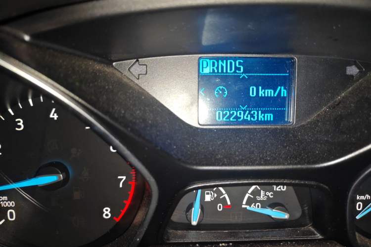 Used Ford Focus 2018 Two-Door Classic EcoBoost 125 Automatic Supercharged Style SmartDrive Edition Odometer Close Up