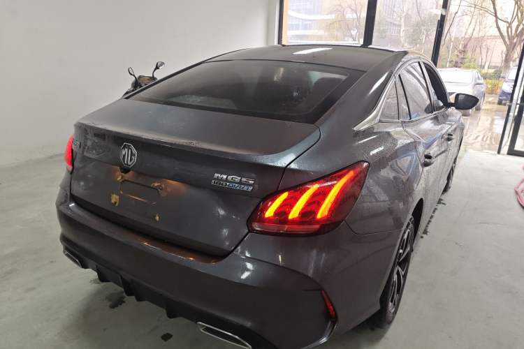 Used MG 5 2022 180 DVVT CVT Youth Luxury Edition