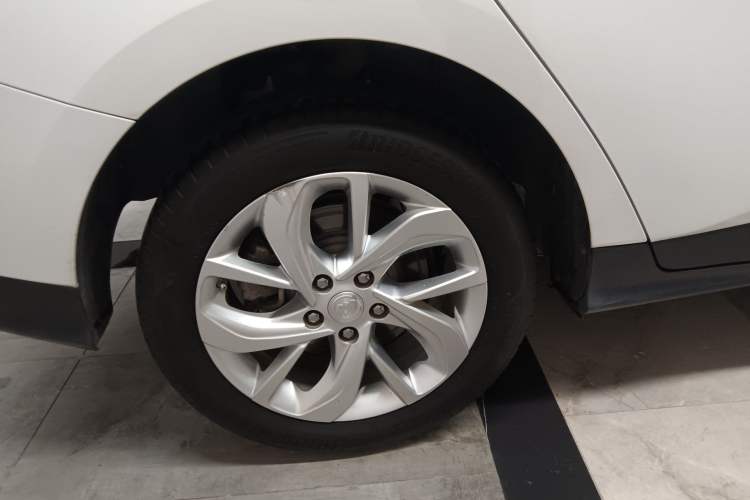 Used Buick Velite 6 2023 430km Range Commuter Version