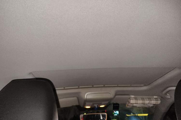 Used Volkswagen Sagitar 2015 1.6L Automatic Comfort Model Headliner